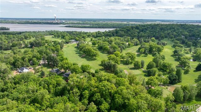 26630 Lakeview Terrace, Godfrey, IL 62035