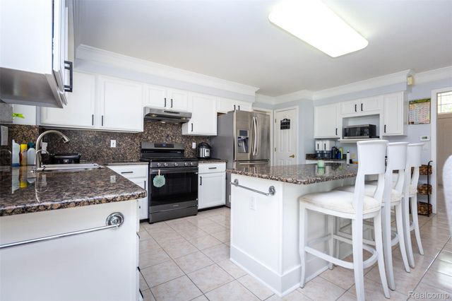 45520 Morningside Road, Canton Charter Township, MI 48187