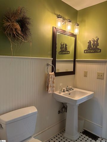 557 Country Club Road, Liberty, SC 29657