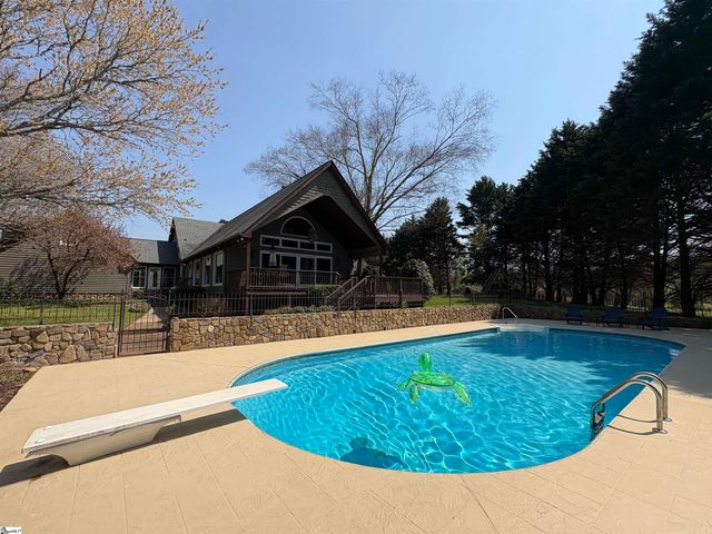 557 Country Club Road, Liberty, SC 29657