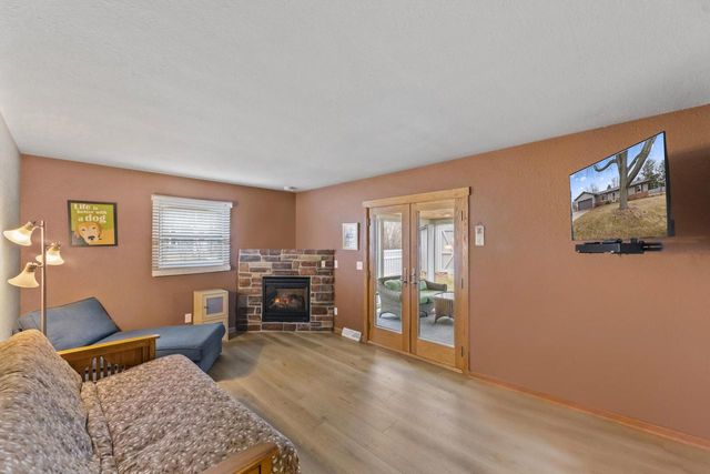 1315 Lily ROAD, Oconomowoc, WI 53066