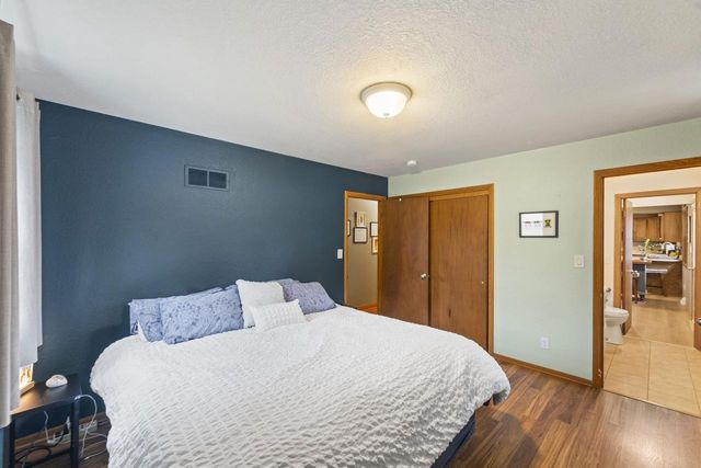 1315 Lily ROAD, Oconomowoc, WI 53066