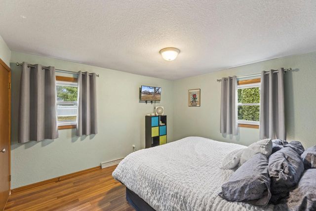 1315 Lily ROAD, Oconomowoc, WI 53066