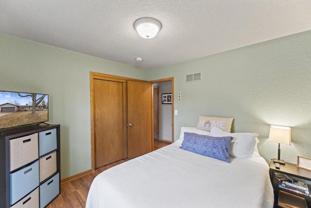 1315 Lily ROAD, Oconomowoc, WI 53066