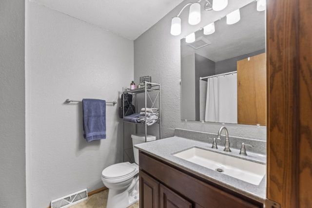 1315 Lily ROAD, Oconomowoc, WI 53066