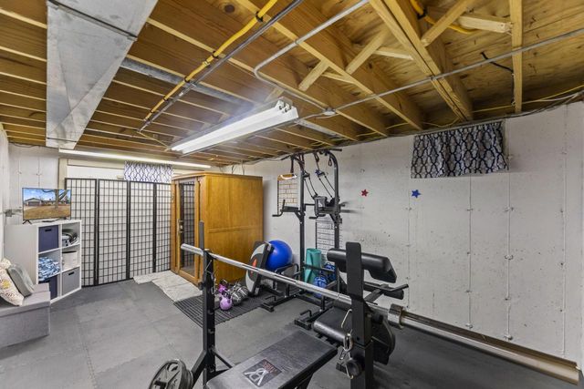 1315 Lily ROAD, Oconomowoc, WI 53066