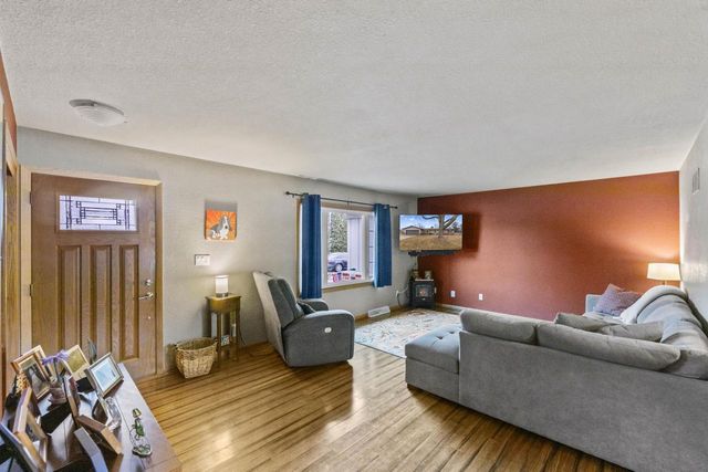 1315 Lily ROAD, Oconomowoc, WI 53066