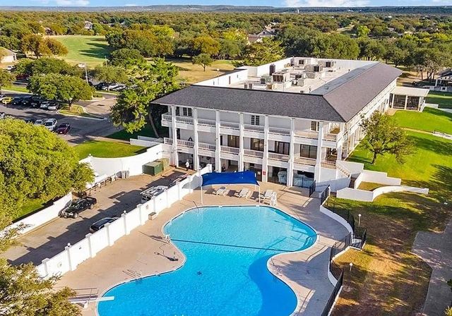 1401 Cirrus Loop, Granbury, TX 76049