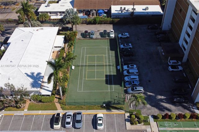 3040 NE 16th Avenue 216, Oakland Park, FL 33334