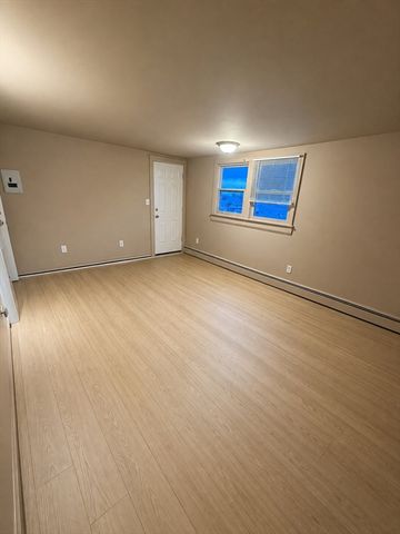 5 Cliff St 5, Beverly, MA 01915