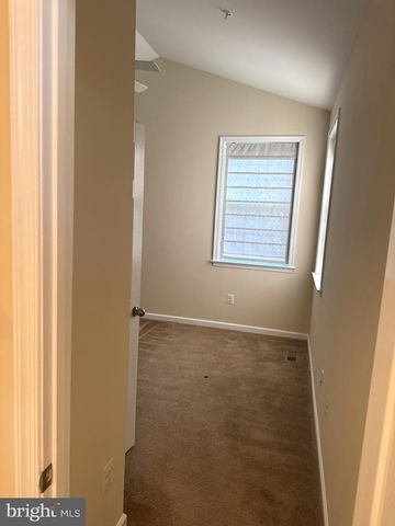 6518 60TH AVE, Riverdale, MD 20737