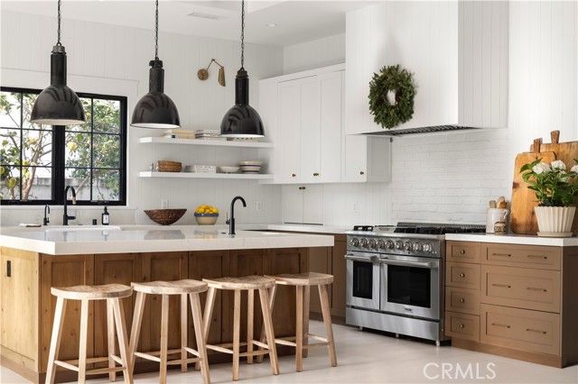 224 Flower Street, Costa Mesa, CA 92627