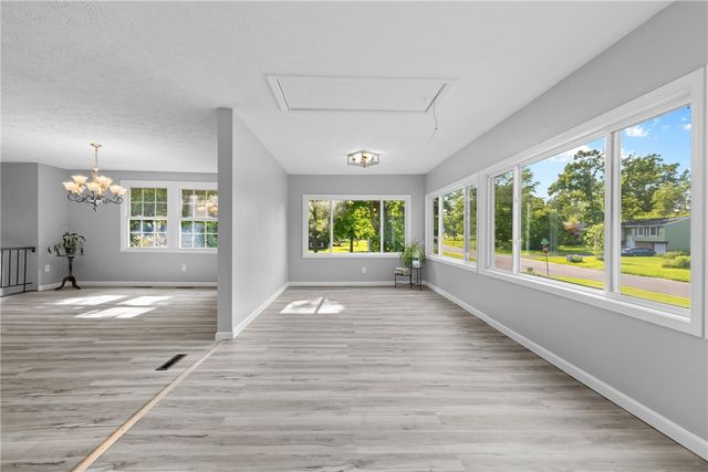 29 Minute Man Trail, Chili, NY 14624