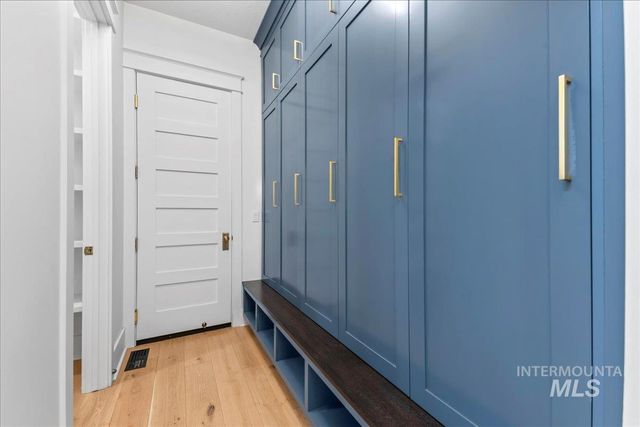 6342 S Bosch Way, Meridian, ID 83642