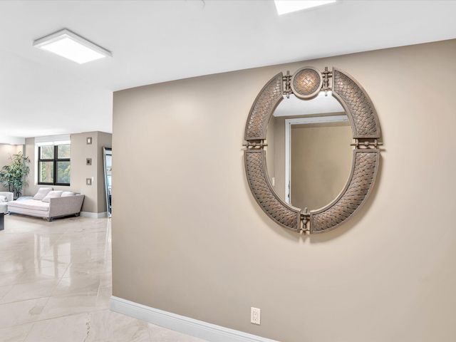 2001 N Ocean Boulevard 305, Boca Raton, FL 33431