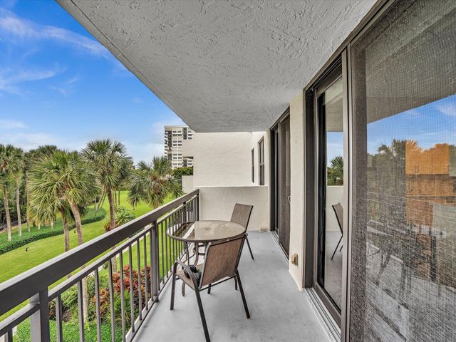 2001 N Ocean Boulevard 305, Boca Raton, FL 33431