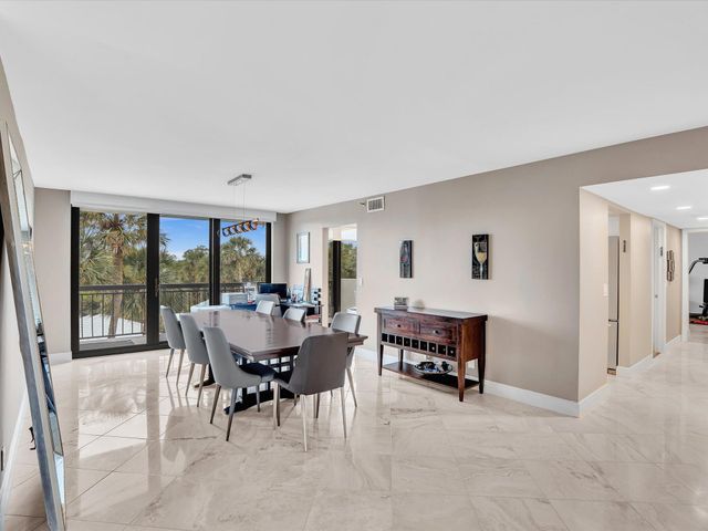 2001 N Ocean Boulevard 305, Boca Raton, FL 33431