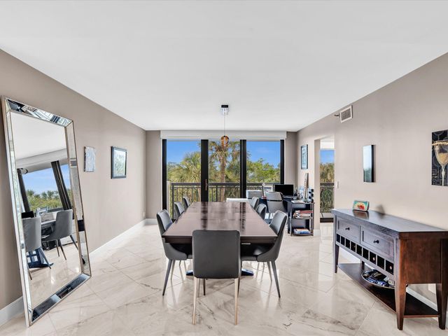 2001 N Ocean Boulevard 305, Boca Raton, FL 33431