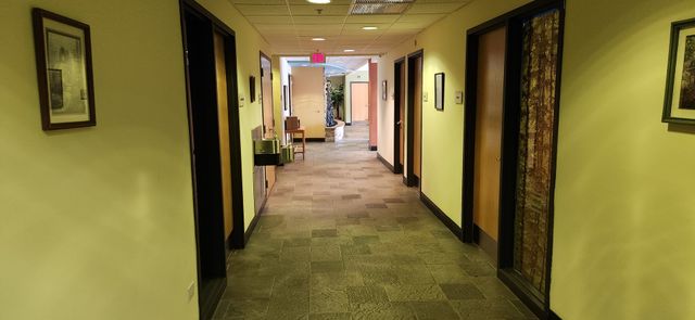 9355 IRVING PARK Road 208, Schiller Park, IL 60176