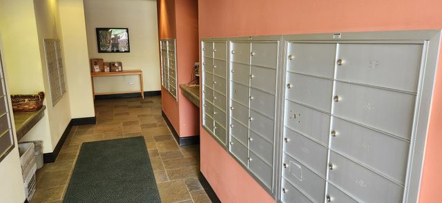 9355 IRVING PARK Road 208, Schiller Park, IL 60176