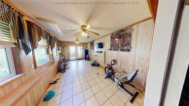 429 Lynn Oak Drive, Lavalette, WV 25535