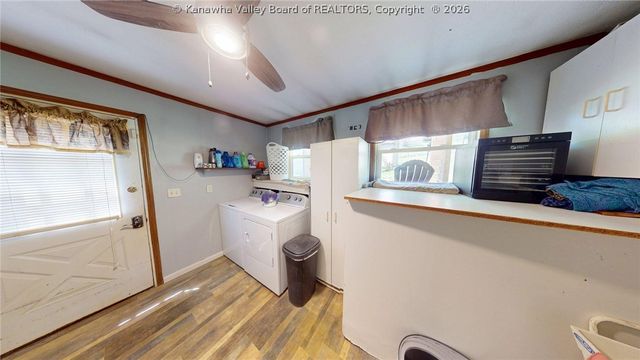 429 Lynn Oak Drive, Lavalette, WV 25535