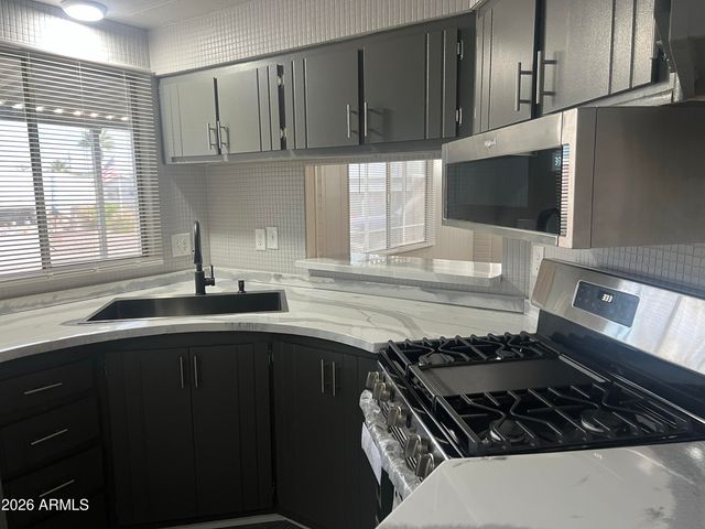 10701 N 99TH Avenue 77, Peoria, AZ 85345