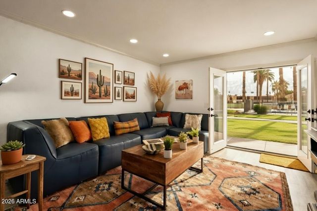 6834 E 4TH Street 6, Scottsdale, AZ 85251