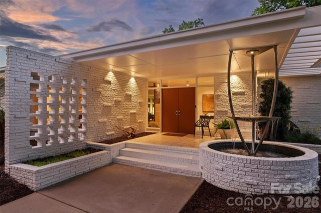 1818 Cloister Drive, Charlotte, NC 28211