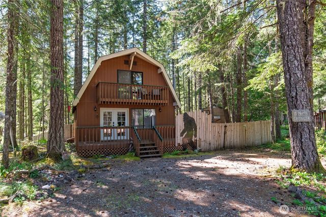 11 N Olympic Court N, Hoodsport, WA 98548