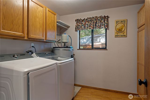 11 N Olympic Court N, Hoodsport, WA 98548