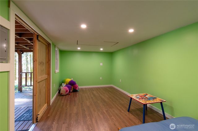 11 N Olympic Court N, Hoodsport, WA 98548
