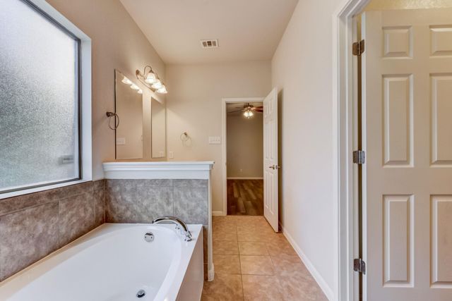 11400 W Parmer LN 87, Cedar Park, TX 78613