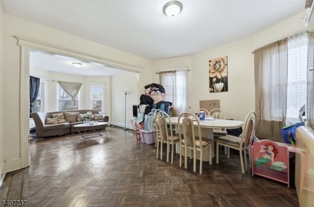 747 South 10th St, Newark City, NJ 07108