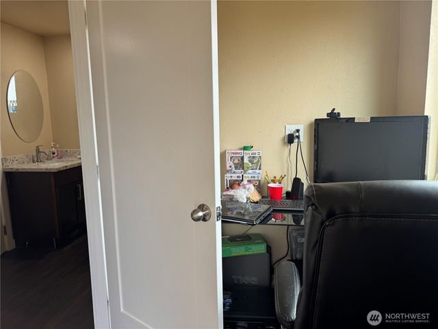 247 Big Hanford Road, Centralia, WA 98531