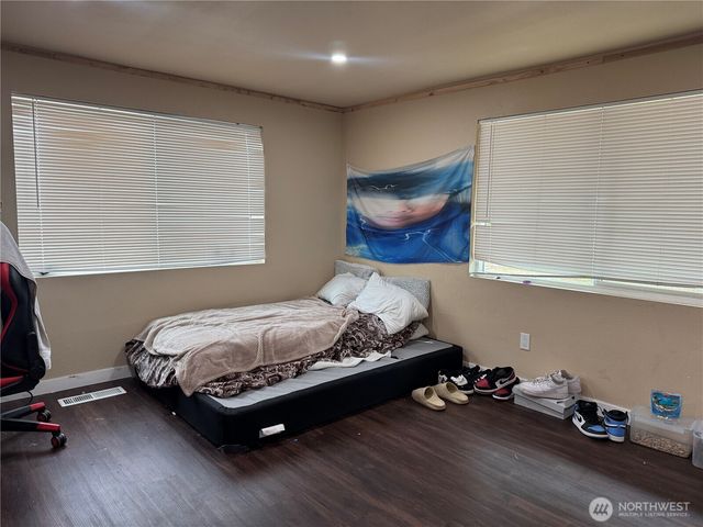 247 Big Hanford Road, Centralia, WA 98531