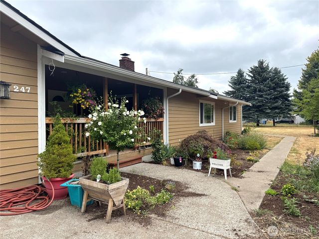 247 Big Hanford Road, Centralia, WA 98531