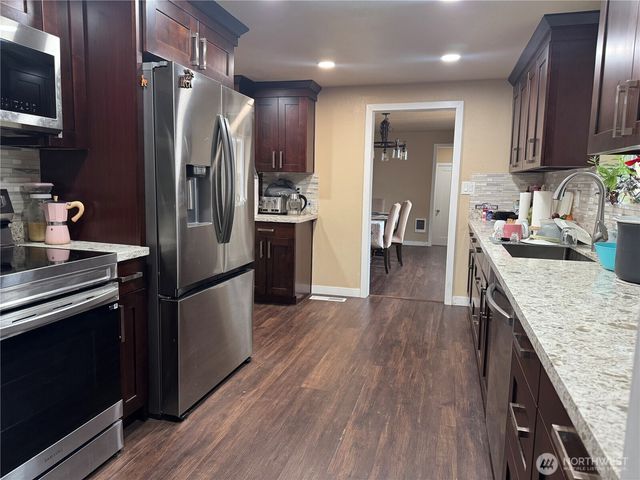 247 Big Hanford Road, Centralia, WA 98531