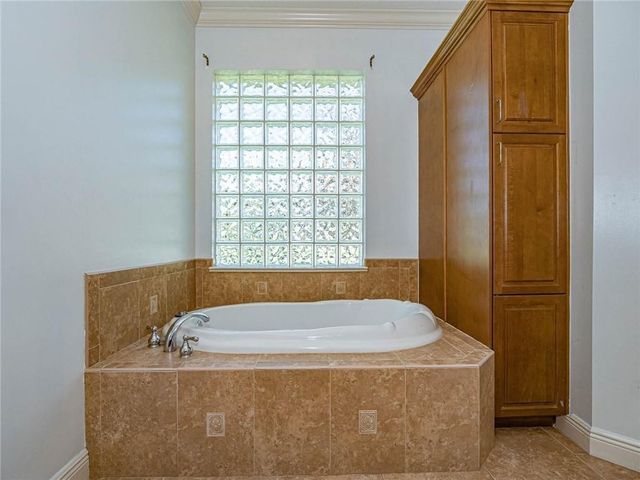 5836 Pine Ridge Circle, Vero Beach, FL 32967