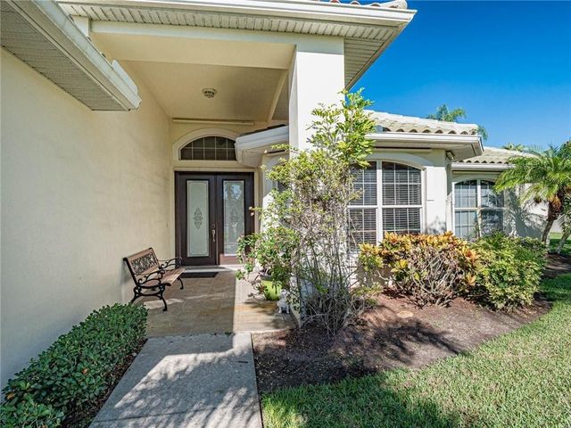 5836 Pine Ridge Circle, Vero Beach, FL 32967