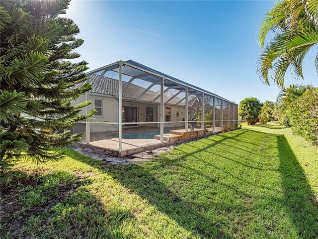 5836 Pine Ridge Circle, Vero Beach, FL 32967