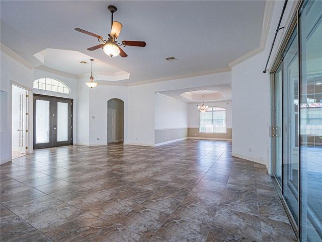 5836 Pine Ridge Circle, Vero Beach, FL 32967