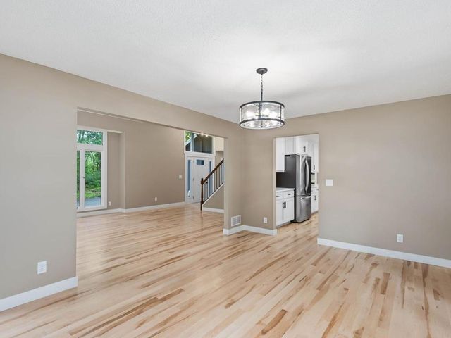 4816 Kingsdale Drive, Bloomington, MN 55437