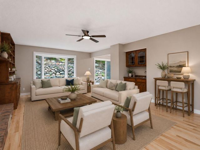 4816 Kingsdale Drive, Bloomington, MN 55437