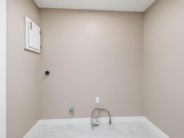 4816 Kingsdale Drive, Bloomington, MN 55437