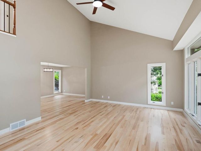 4816 Kingsdale Drive, Bloomington, MN 55437