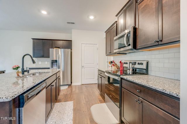 231 Crockett Drive, Church Hill, TN 37642