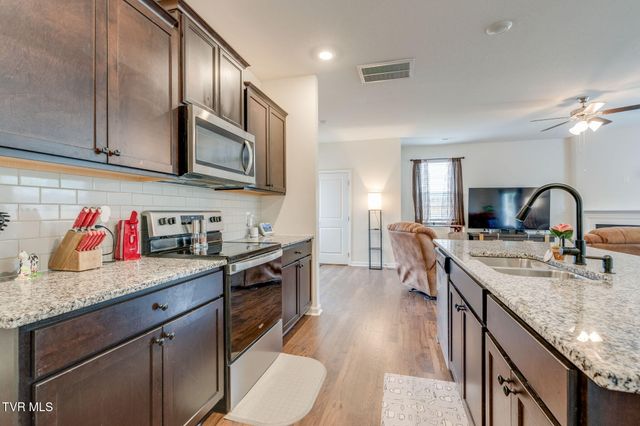 231 Crockett Drive, Church Hill, TN 37642