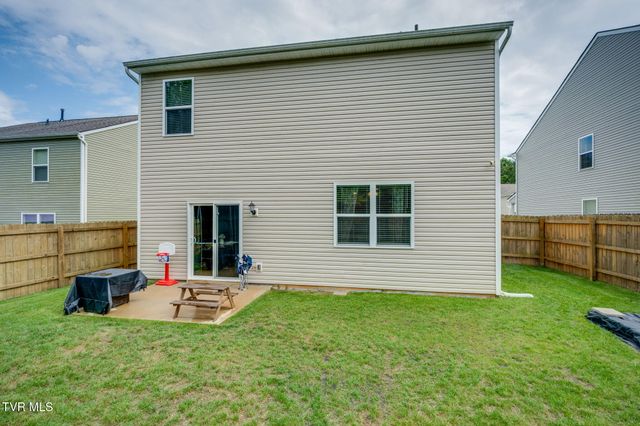 231 Crockett Drive, Church Hill, TN 37642