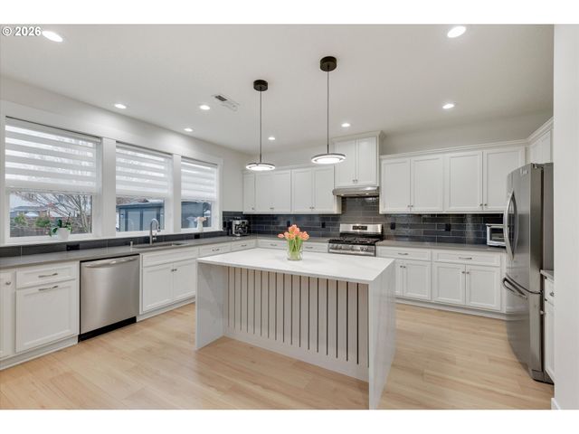 12500 Ne 107TH Way, Vancouver, WA 98682